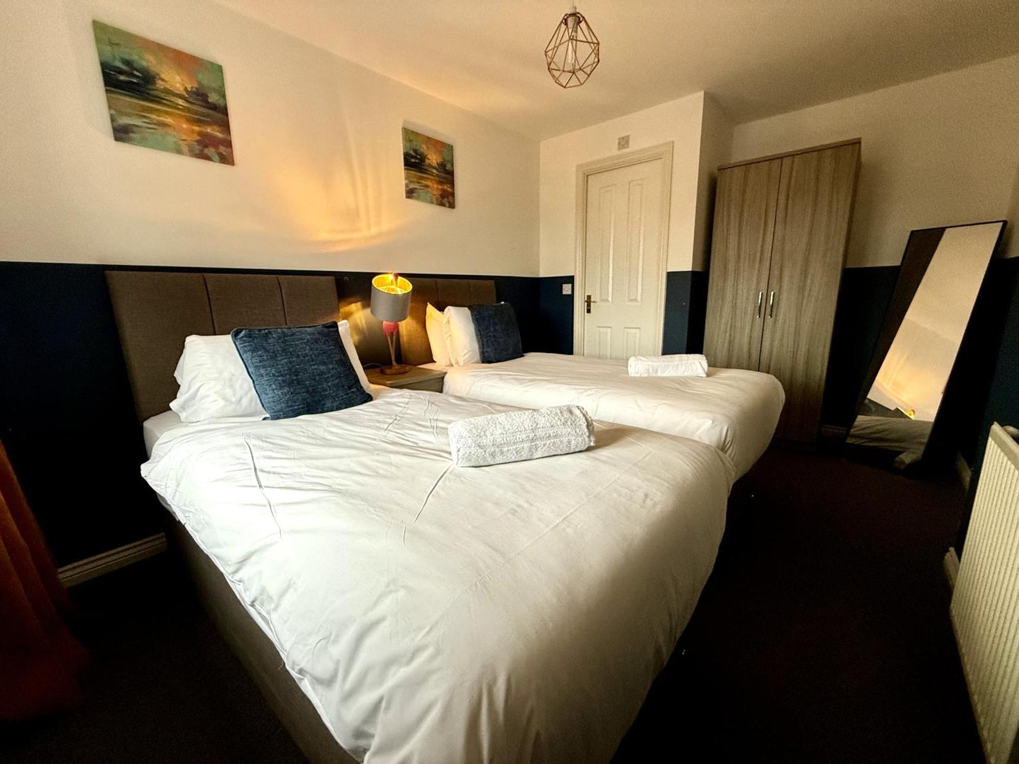 Joyford Place Cheltenham Extérieur photo